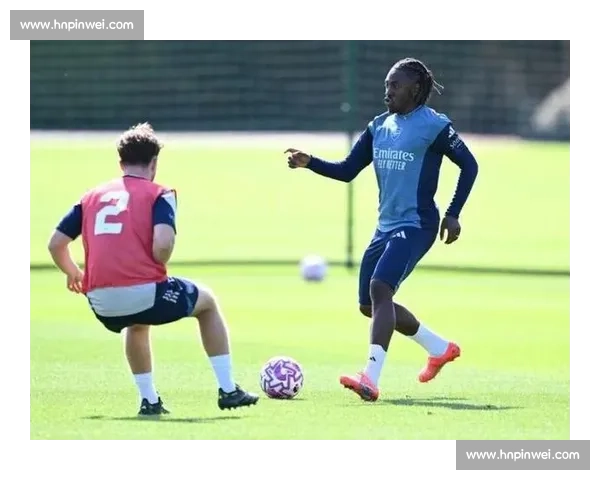 埃泽:6000 万镑解约金解锁阿森纳破局密码,14+11 真核或成争冠 X 因素 埃泽:6000 万镑解约金解锁阿森纳破局密码,14+11 真核或成争冠 X 因素